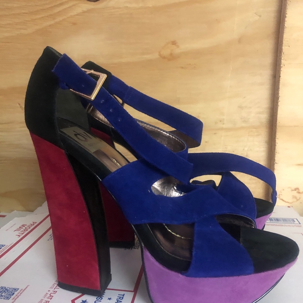 DOLCE VITA ALL SUEDE 70s inspired chunky  7 1/2
